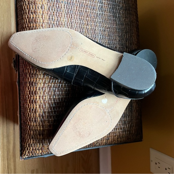 Shoes - Picture 4 of 4